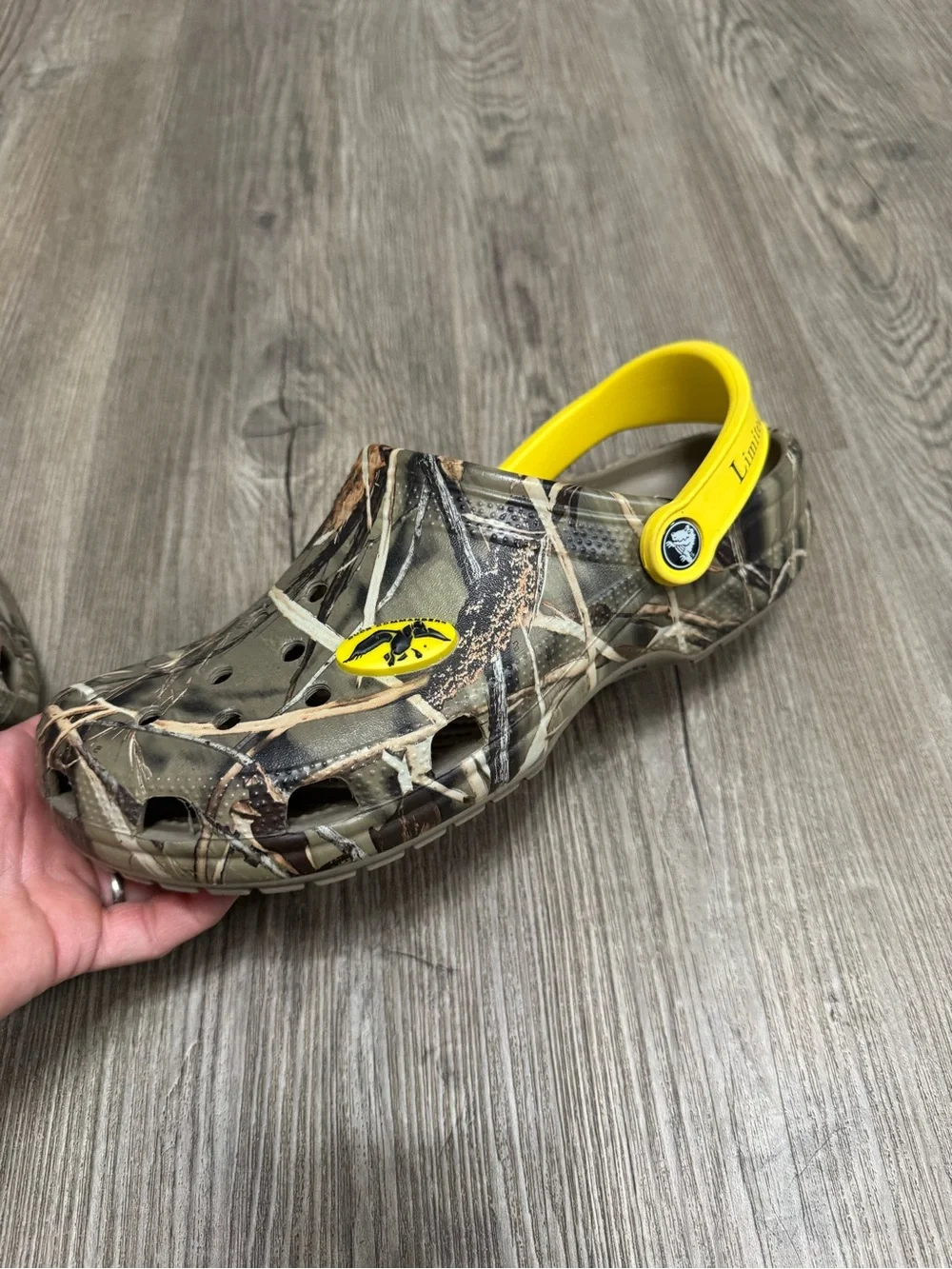 Crocs Duck Commander Camouflage Limited Edition Slides Shoes Mens Size 9